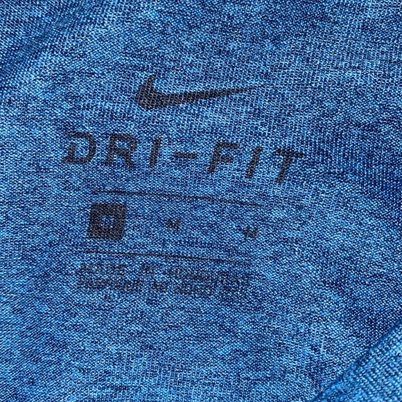 Nike Dri-fit withered blue tee - Picture 2 of 2